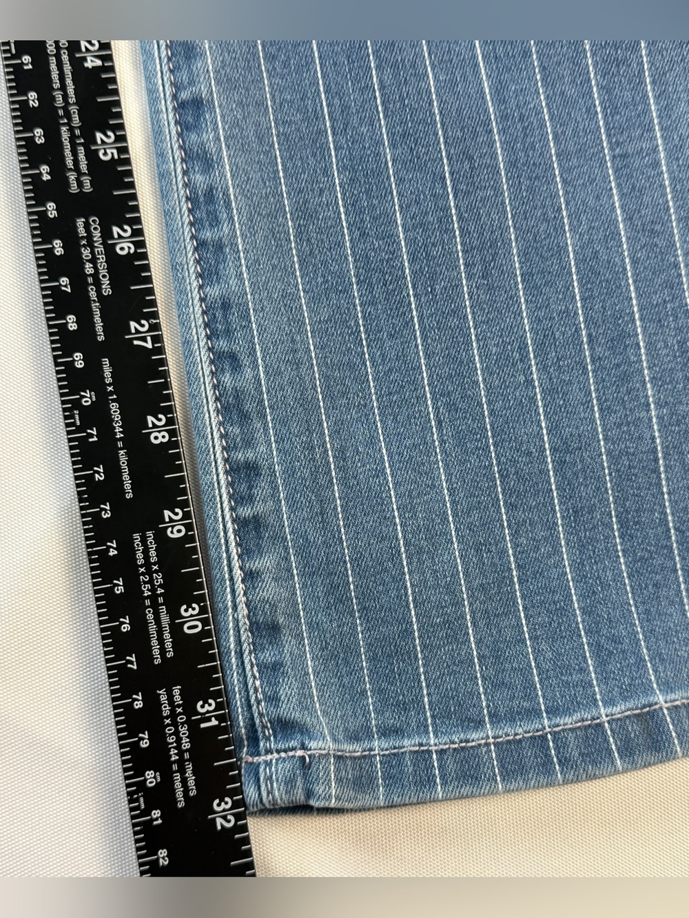 KanCan Pinstripe Flare Jeans Size 9/28 High Rise Blue Denim Bell Bottoms - Picture 8 of 10